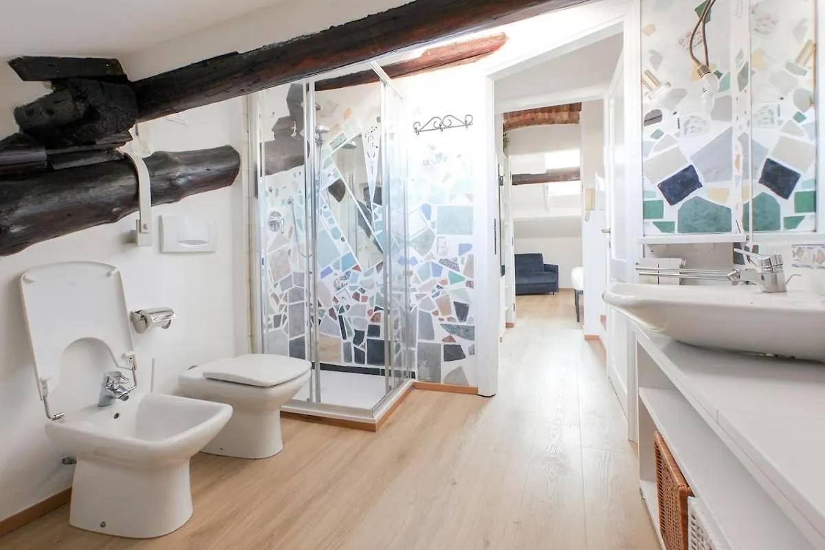 Апартаменты Hacca Collection - Porta Venezia Attic 2Br Милан