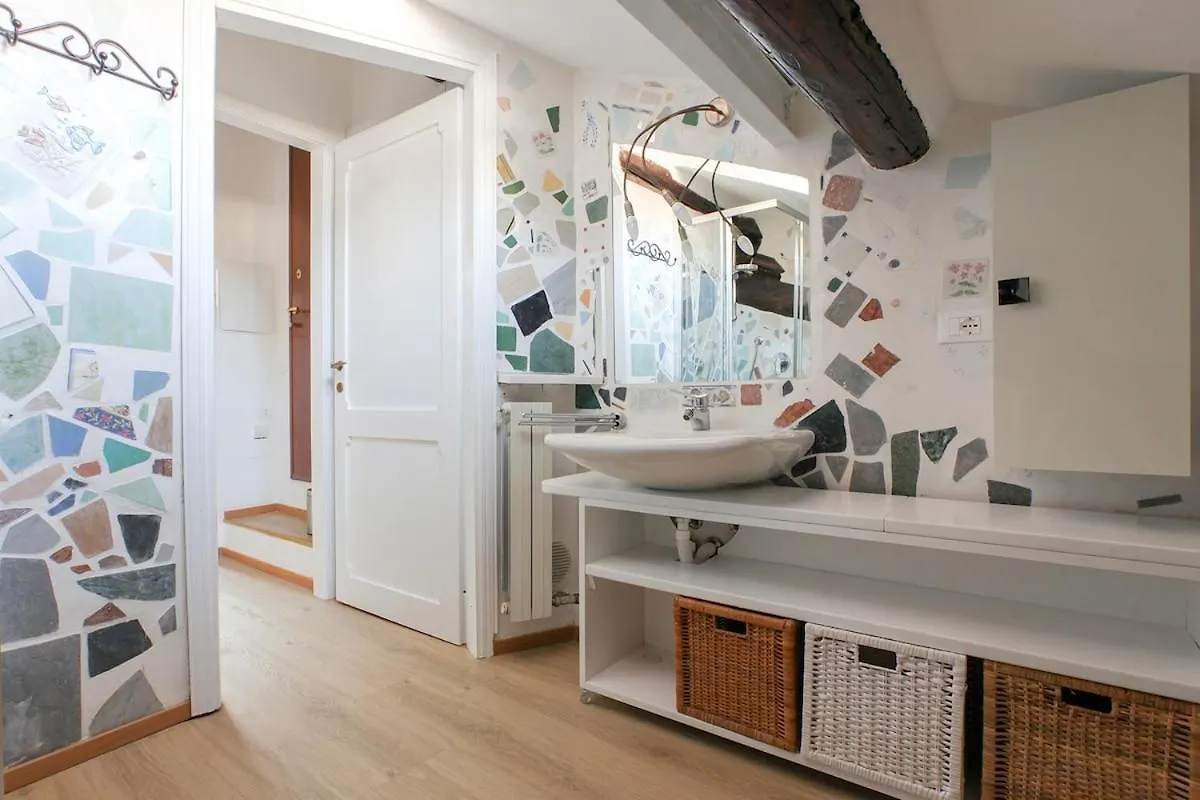 Апартаменты Hacca Collection - Porta Venezia Attic 2Br Милан