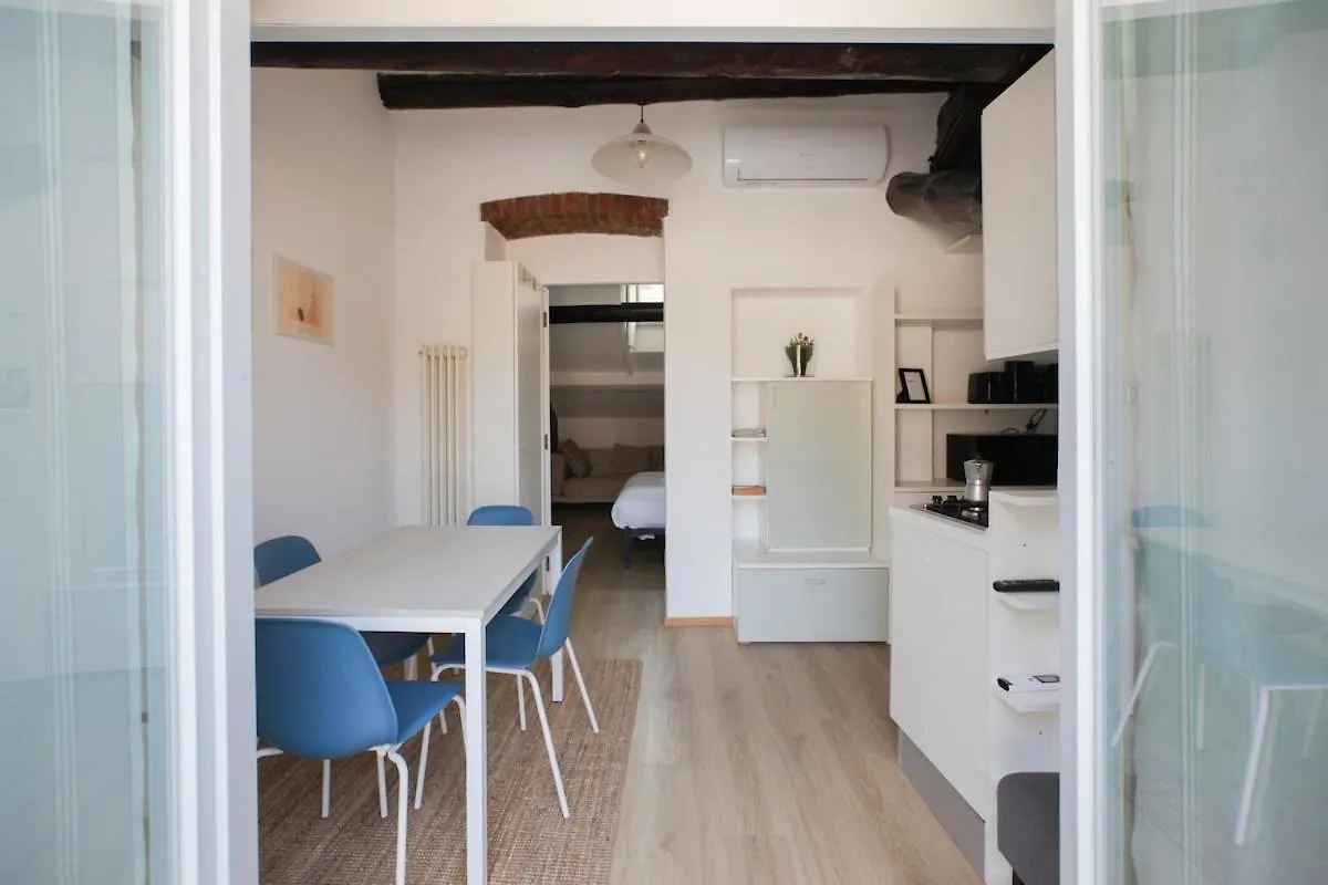 Апартаменты Hacca Collection - Porta Venezia Attic 2Br Милан 0*,  Италия
