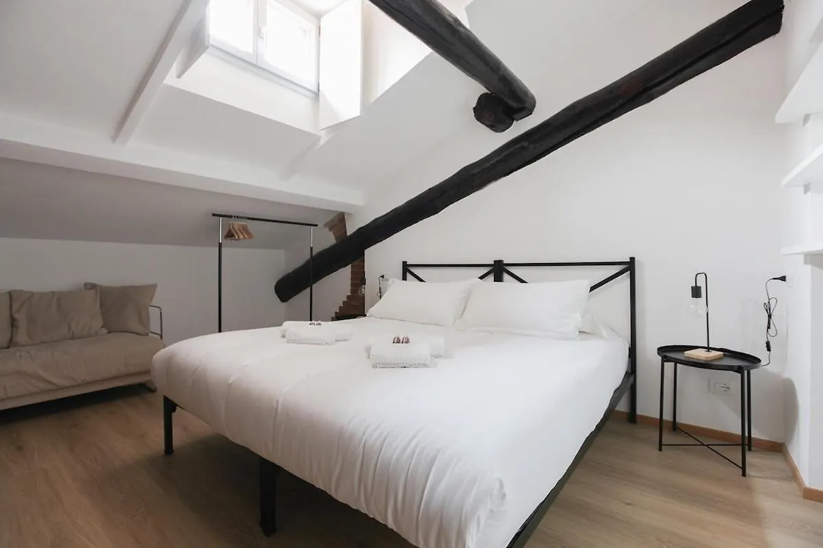 Hacca Collection - Porta Venezia Attic 2Br Διαμέρισμα Μιλάνο