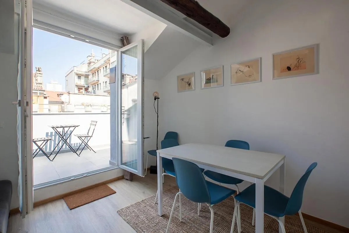 Hacca Collection - Porta Venezia Attic 2Br Διαμέρισμα Μιλάνο